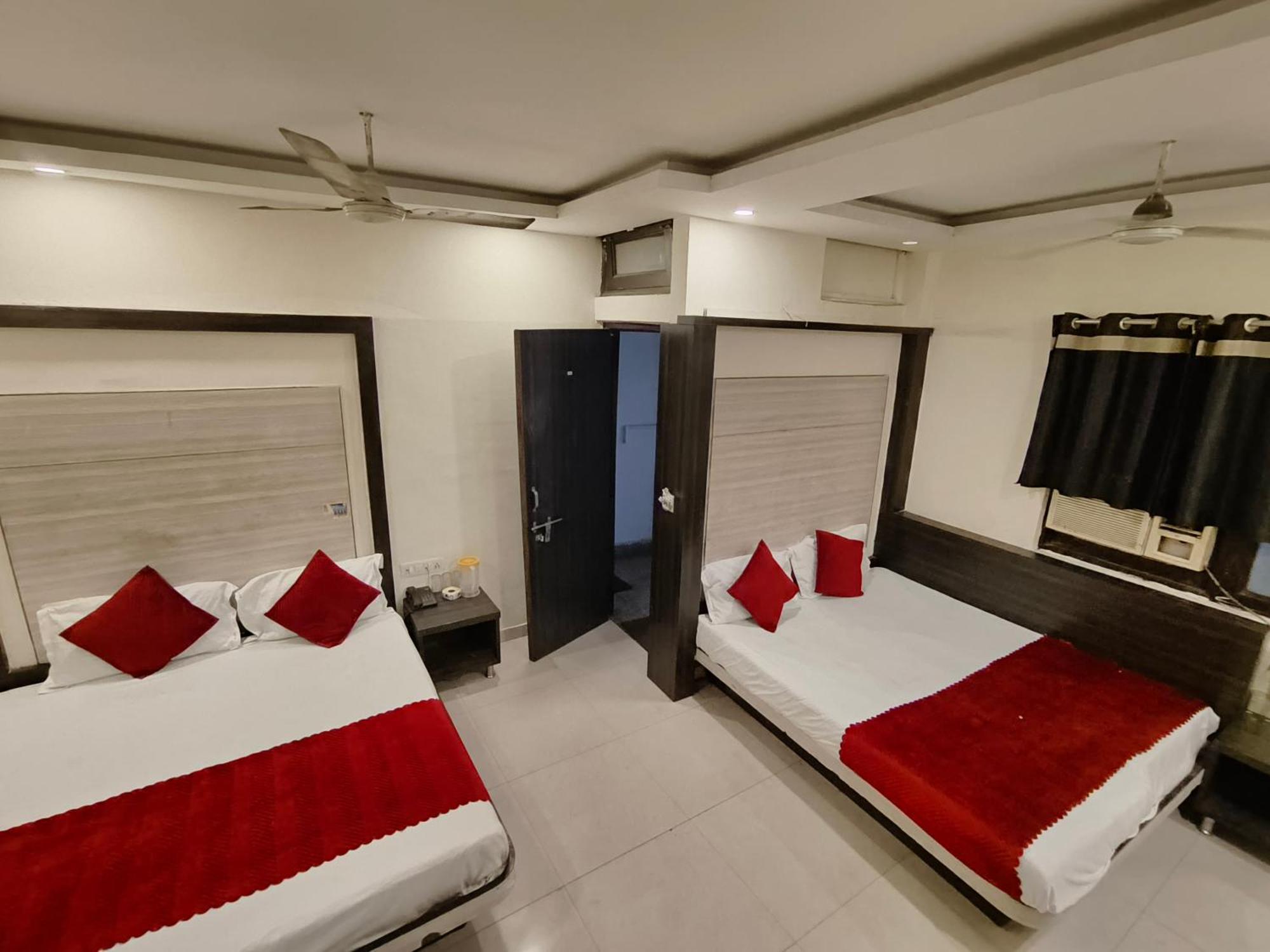 Hare Krishna Main Bazar Hotel New Delhi Exterior foto