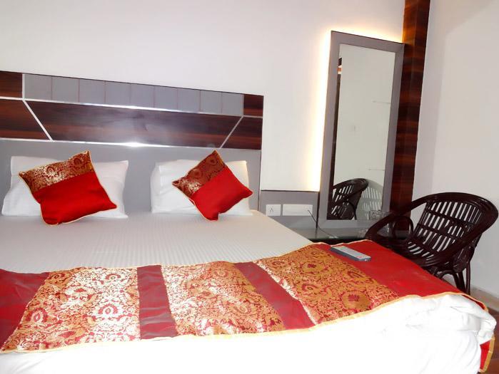 Hare Krishna Main Bazar Hotel New Delhi Exterior foto