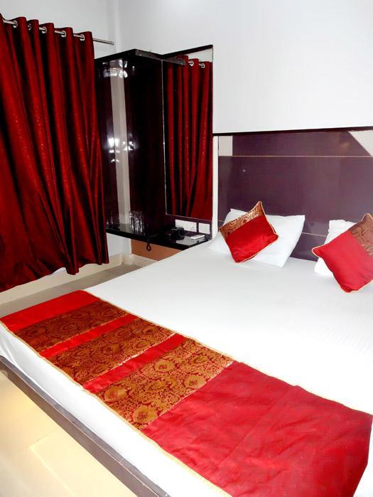 Hare Krishna Main Bazar Hotel New Delhi Exterior foto